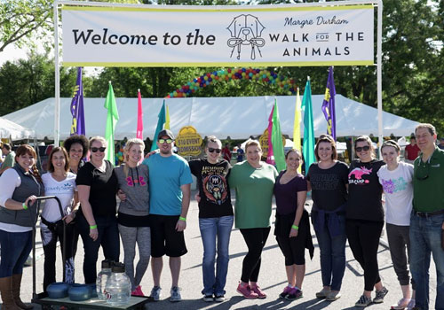Dr. Joel Schlessinger and his staff at the Nebraska Humane Society's Walk for the Animals fundraiser.