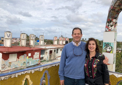 Dr. Joel Schlessinger with his wife Nancy in Cuba.